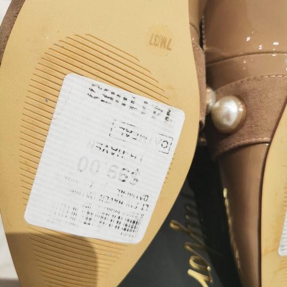 Lord and taylor leather loafers with Faux pearl - Picture 4 of 5